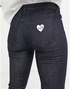 Темно синие джинсы скинни с логотипом на кармане Love moschino