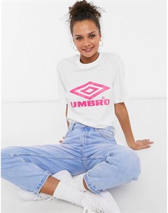 Белая прямая футболка с логотипом Umbro