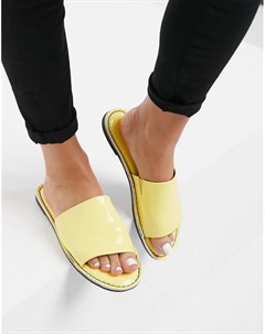 Желтые лакированные сандалии Vero moda