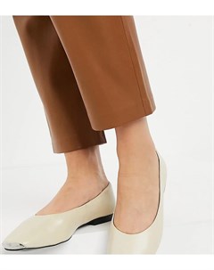 Кожаные туфли цвета слоновой кости на плоской подошве с металлическим носком Exclusive Fleur Asra