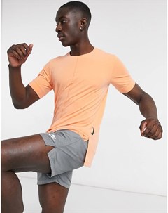 Оранжевая отводящая пот футболка Nike Yoga Nike training