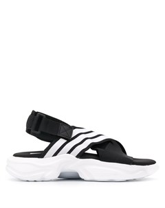 Сандалии кроссовки с контрастными полосками Adidas