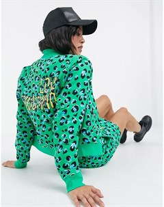 Яркая куртка бомбер зеленого цвета с леопардовым принтом Love moschino
