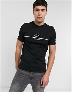 Черная футболка с линией и логотипом посередине Calvin klein