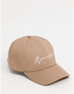 Бежевая кепка с вышивкой фирменного логотипа Mennace