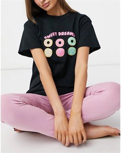 Пижамный комплект из футболки и брюк черно розового цвета с принтом пончиков и надписью Sweet Dreams Heartbreak