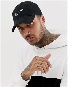 Черная кепка с вышитым логотипом Nike