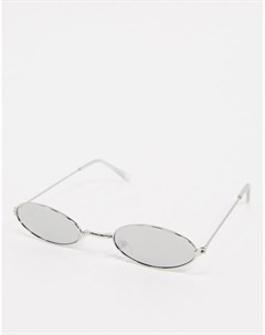 Овальные солнцезащитные очки в серебристой оправе Svnx