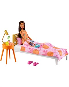 Кукла брюнетка в платье в спальне с кроватью Barbie