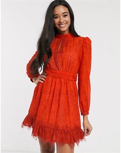 Красное короткое приталенное платье с принтом и кружевной отделкой French connection