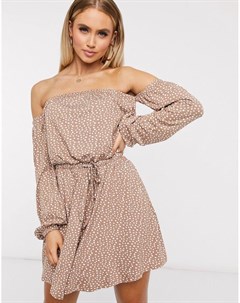 Платье мини в горошек с открытыми плечами Asos design