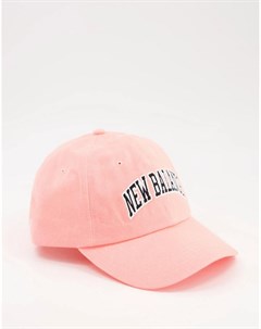 Розовая кепка в университетском стиле New balance