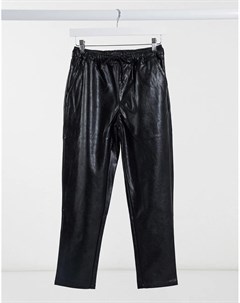 Зауженные брюки из черной искусственной кожи Asos design