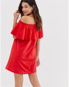 Красное платье с открытыми плечами Pull & bear