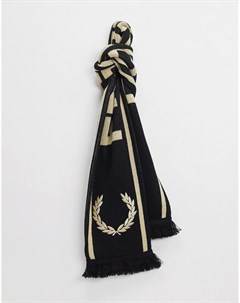 Черный шарф с фирменным логотипом Fred perry