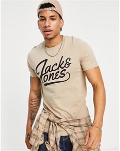 Светло бежевая футболка с большим логотипом надписью Jack & jones