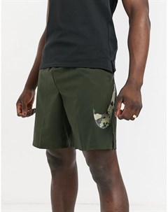 Шорты цвета хаки с логотипом галочкой с камуфляжным принтом Nike training