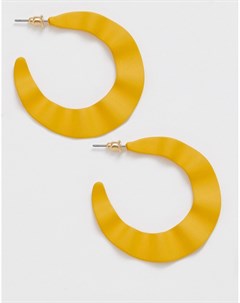 Матовые серьги кольца с волнистым дизайном Asos design
