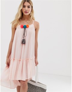 Розовое пляжное платье с отделкой помпонами и кисточками America & beyond