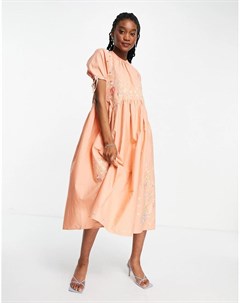 Свободное платье миди из хлопкового поплина персикового цвета с вышивкой и открытой спинкой Asos design