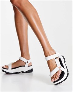 Белые сандалии из технологичного материала на толстой подошве Jadito Universal Teva