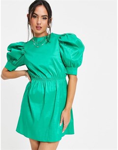 Зеленое платье с короткой расклешенной юбкой и пышными рукавами Girl in mind