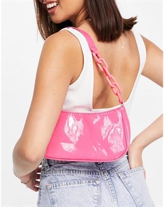 Маленькая лакированная сумка розового цвета с массивной цепочкой на ремешке Эго