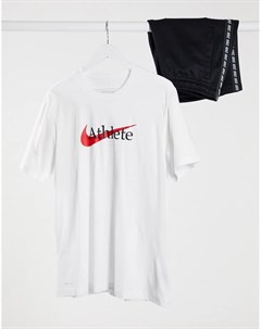 Белая футболка с логотипом Nike training