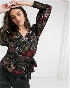 Блузка с запахом завязкой на талии и темным цветочным принтом Vero moda