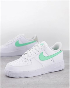 Белые кроссовки с зелеными вставками Air Force 1 07 Nike