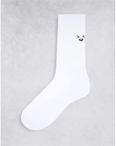 Белые спортивные носки с забавным смайлом Asos design