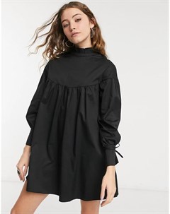 Ярусное черное платье мини из хлопка с присборенной юбкой и завязкой на шее Glamorous
