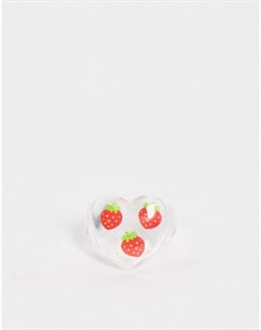 Кольцо из прозрачного пластика в форме сердечка с застывшими ягодами клубники Asos design