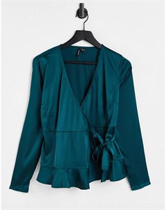 Зеленая атласная блузка с запахом Vero moda