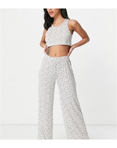 Пижамный комплект из кроп топа и брюк с мелким цветочным принтом Missguided