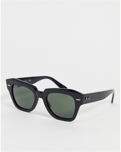 Женские солнцезащитные очки черного цвета в прямоугольной оправе Ray-ban®
