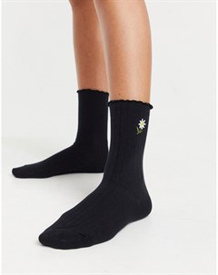 Черные носки до середины голени с цветочной вышивкой и волнистым краем Asos design