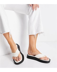 Белые сандалии с перемычкой между пальцами на массивной подошве Dornea Raid wide fit