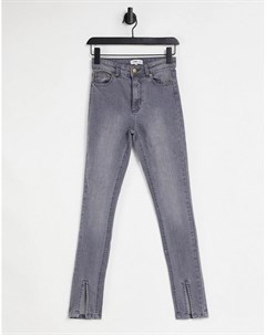 Серые выбеленные джинсы с разрезами спереди Femme luxe