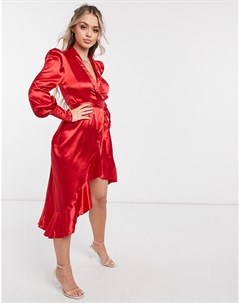 Красное атласное платье миди с запахом Club l london