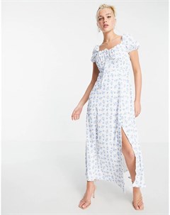 Белое платье миди с вырезом сердечком разрезом до бедра и цветочным принтом x Billie Faiers In the style