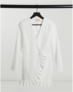 Белое классическое платье мини с оборками Club L Club l london