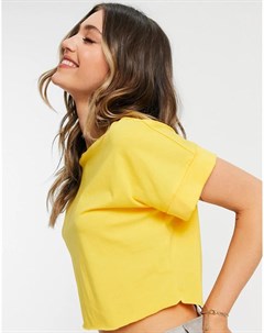 Желтая укороченная футболка с отворотами на рукавах Asos design