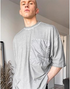 Серая выбеленная oversized футболка с карманом из нейлона Asos design