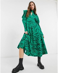 Зеленое платье миди с принтом зебра и вырезом капелькой Topshop
