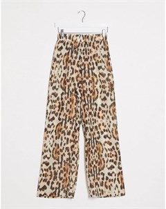 Пляжные брюки с леопардовым принтом Missguided