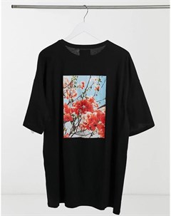 Черная футболка в стиле oversized с приспущенной линией плеч и цветочным принтом на спине Sixth june