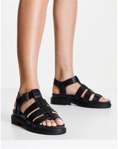 Черные сандалии на плоской толстой подошве с ремешками New look