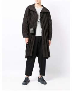 Плиссированное пальто с высоким воротником Homme plissé issey miyake