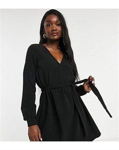 Черное платье мини с V образным вырезом и поясом Vero moda tall